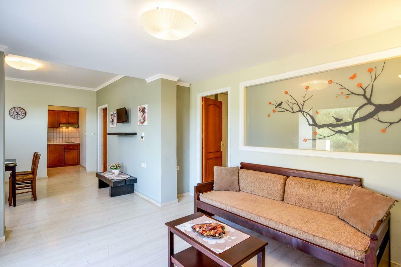 Poseidon Apartments Kato Daratso Ngoại thất bức ảnh
